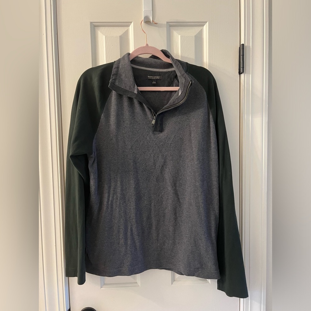 Banana Republic Luxury Washed Cotyom Pullover